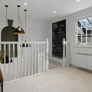 Apartment Luxe Courtyard For 4 Near Centre, Exeter